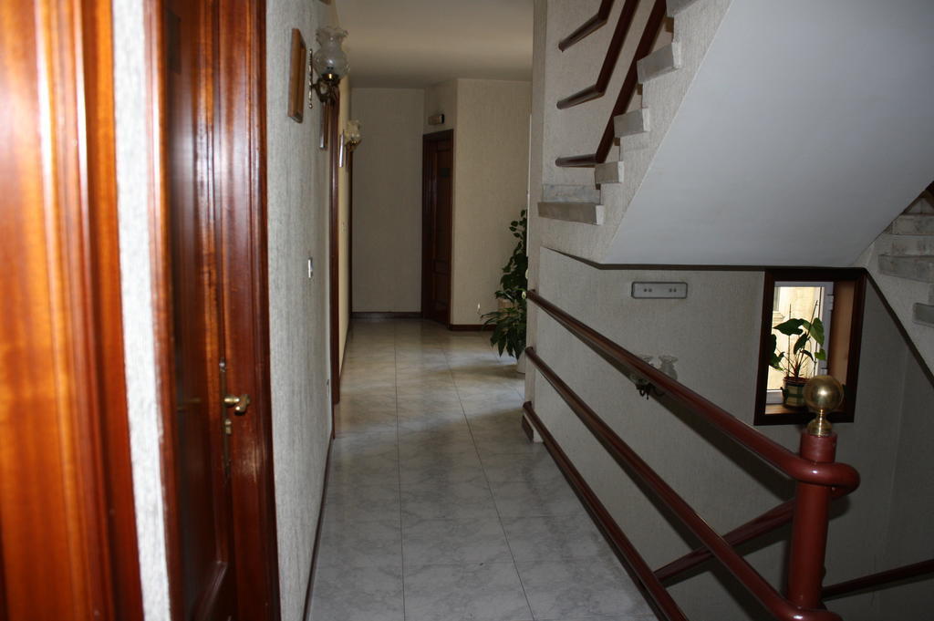 Hotel Cristaleiro غوندومار المظهر الخارجي الصورة